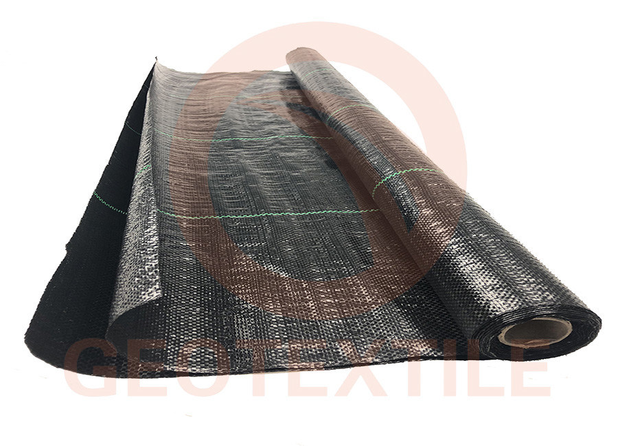 UV Resistant Weed Control Fabric Roll Polypropylene Material Black Color