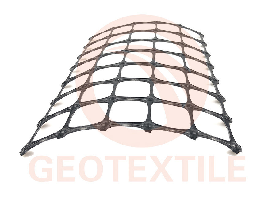 Black Biaxial Soil Stabilization Grid , 3.9m * 100m Pp Woven Geotextile