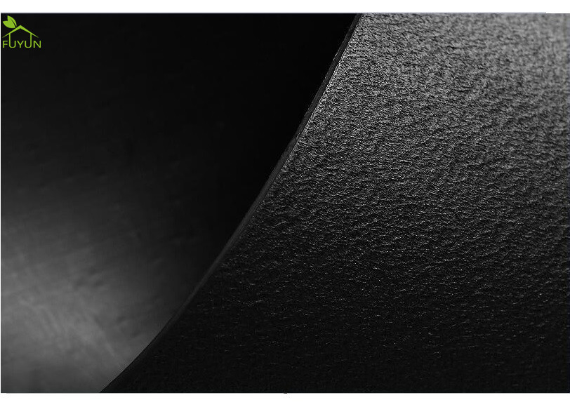 Steep Slope Anti Slide Geomembrane Fabric 160gsm Black Rough Surface